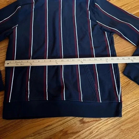 Striped hoodie - Picture 2 of 4